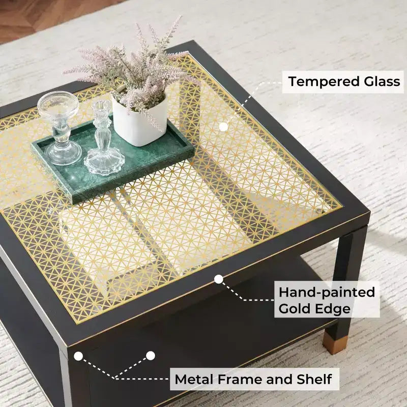 Table basse Probe Hues en verre, avec plateau trempé à accents dorés et structure en métal