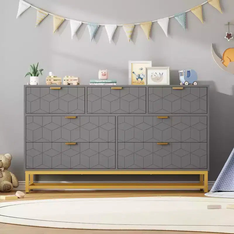 Commode de chambre, 7 tiroirs avec poignées dorées